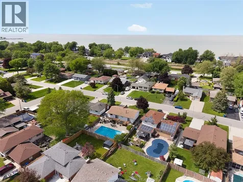 254 Terra Lou Drive Belle River ON N8L 0L7