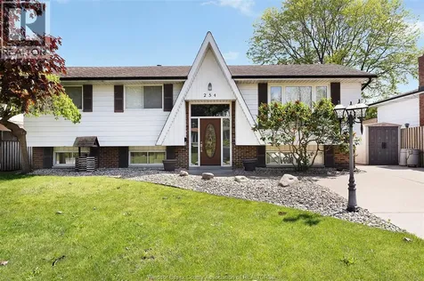 254 Terra Lou Drive Belle River ON N8L 0L7