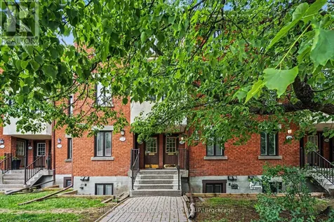 1102 Blasdell Avenue Ottawa ON K1K 0C3