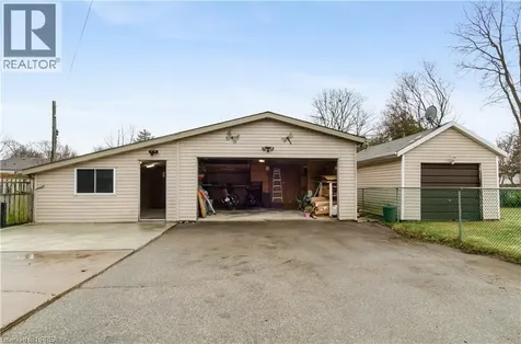 71 Barnes Avenue Brantford ON N3R 4Y9