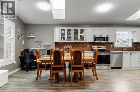 71 Barnes Avenue Brantford ON N3R 4Y9
