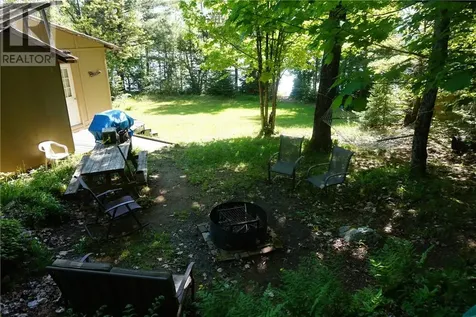 102 Maplegrove Island Greater Sudbury ON P0M 3E0