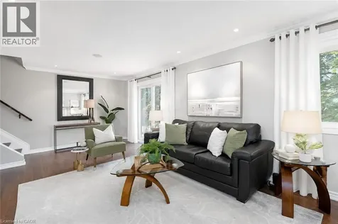 2100 Worthington Drive Oakville ON L6L 1E3