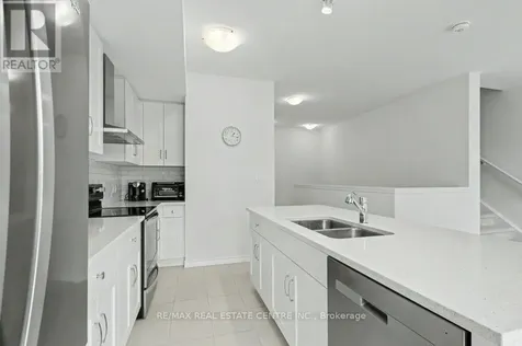 53 Lomond Lane Kitchener ON N2R 0T6