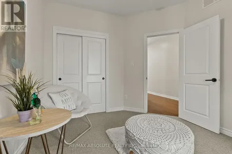 231 Shinny Avenue Ottawa ON K2B 0V9