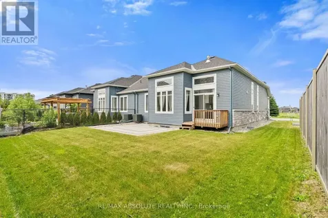 231 Shinny Avenue Ottawa ON K2B 0V9