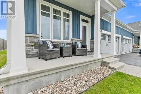 231 Shinny Avenue Ottawa ON K2B 0V9