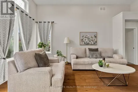 231 Shinny Avenue Ottawa ON K2B 0V9