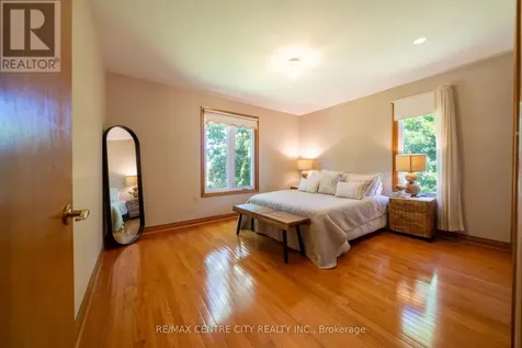 2200 Katesville Drive Adelaide Metcalfe ON N0M 2B0