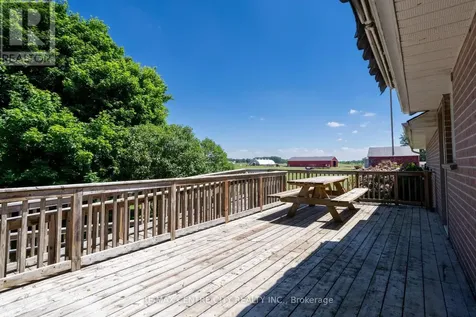 2200 Katesville Drive Adelaide Metcalfe ON N0M 2B0