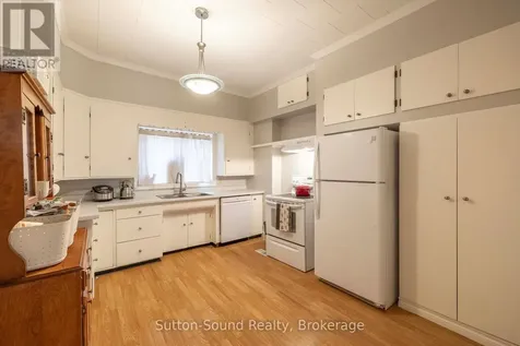 894 3rd Avenue West Owen Sound ON N4K 4P5