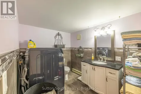 82 Laurie Crescent Owen Sound ON N4K 6C3