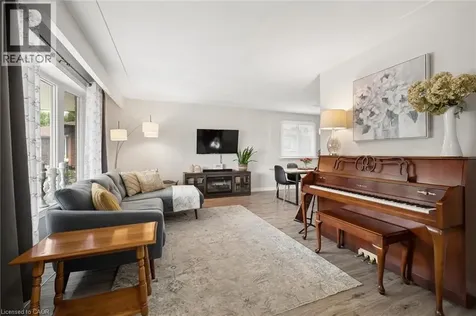 22 Brookside Crescent Kitchener ON N2N 1H1