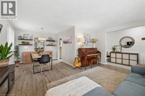 22 Brookside Crescent Kitchener ON N2N 1H1