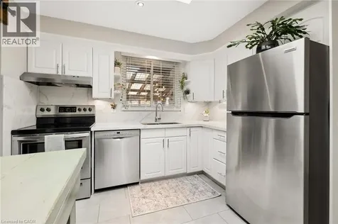 22 Brookside Crescent Kitchener ON N2N 1H1