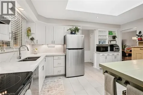 22 Brookside Crescent Kitchener ON N2N 1H1