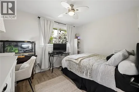 22 Brookside Crescent Kitchener ON N2N 1H1