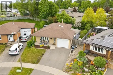22 Brookside Crescent Kitchener ON N2N 1H1