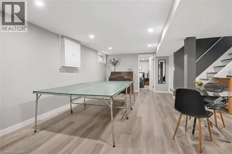 22 Brookside Crescent Kitchener ON N2N 1H1