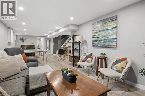22 Brookside Crescent Kitchener ON N2N 1H1