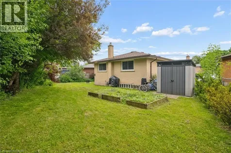 22 Brookside Crescent Kitchener ON N2N 1H1