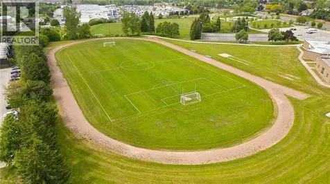 22 Brookside Crescent Kitchener ON N2N 1H1