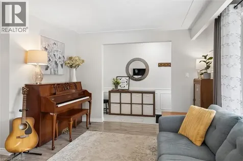 22 Brookside Crescent Kitchener ON N2N 1H1