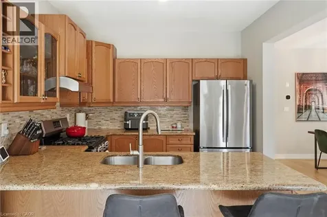 111 Greenstem Crescent Stoney Creek ON L8E 0A8