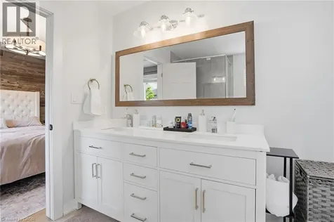 111 Greenstem Crescent Stoney Creek ON L8E 0A8