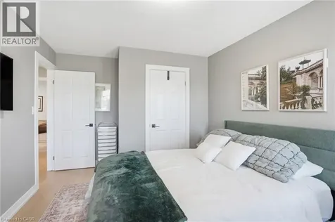 111 Greenstem Crescent Stoney Creek ON L8E 0A8