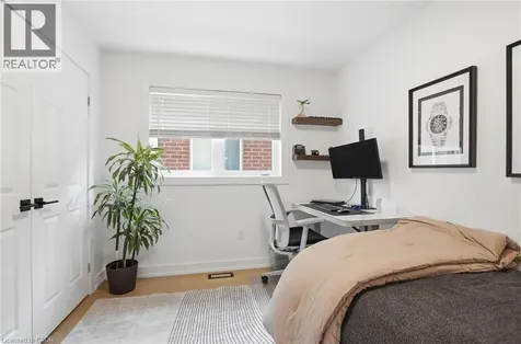 111 Greenstem Crescent Stoney Creek ON L8E 0A8