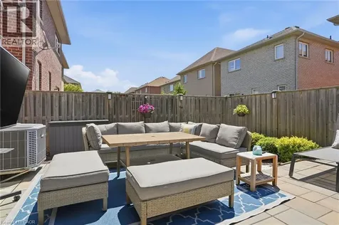 111 Greenstem Crescent Stoney Creek ON L8E 0A8