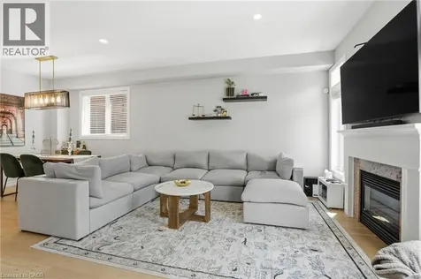 111 Greenstem Crescent Stoney Creek ON L8E 0A8