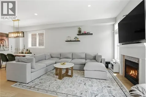 111 Greenstem Crescent Stoney Creek ON L8E 0A8