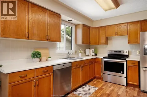 906 Bayview Avenue Kingsville ON N9Y 3M2