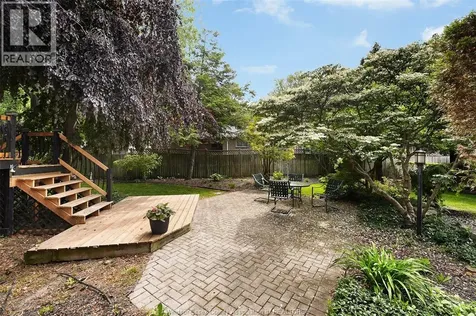 906 Bayview Avenue Kingsville ON N9Y 3M2