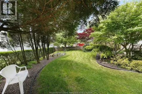 906 Bayview Avenue Kingsville ON N9Y 3M2