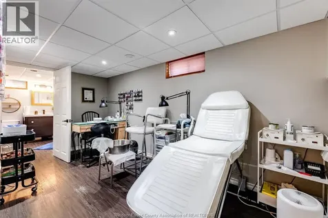 2840 Randolph Avenue Windsor ON N9E 3E2