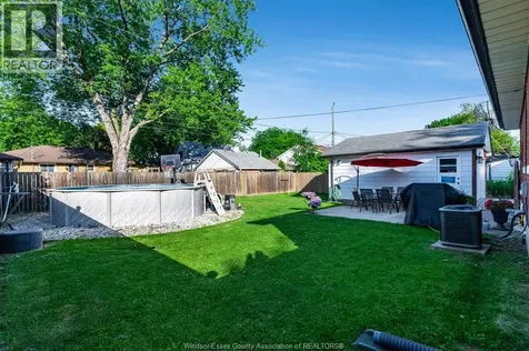 2840 Randolph Avenue Windsor ON N9E 3E2