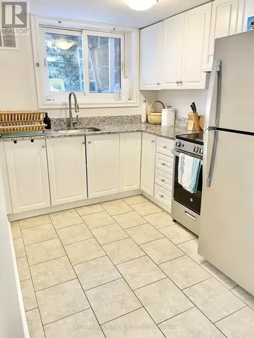 847 Ivanhoe Avenue Ottawa ON K2B 5S2