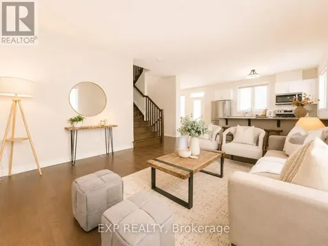 516 Loury Row Ottawa ON K1W 0M7