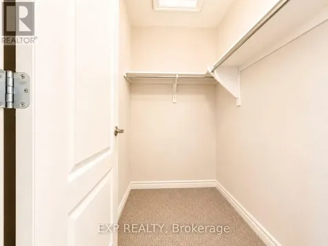 516 Loury Row Ottawa ON K1W 0M7