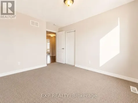 516 Loury Row Ottawa ON K1W 0M7