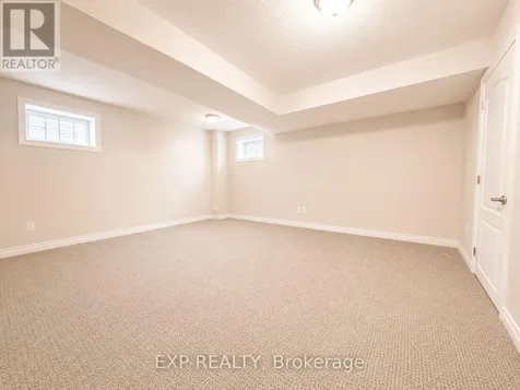 516 Loury Row Ottawa ON K1W 0M7