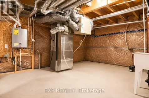 516 Loury Row Ottawa ON K1W 0M7
