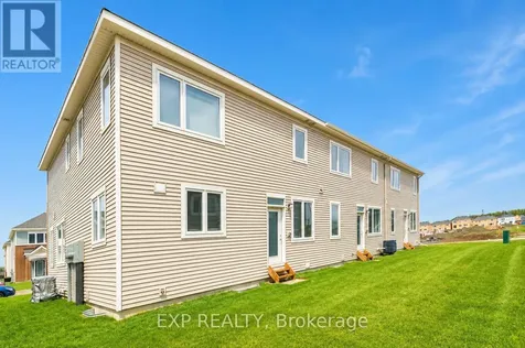 516 Loury Row Ottawa ON K1W 0M7