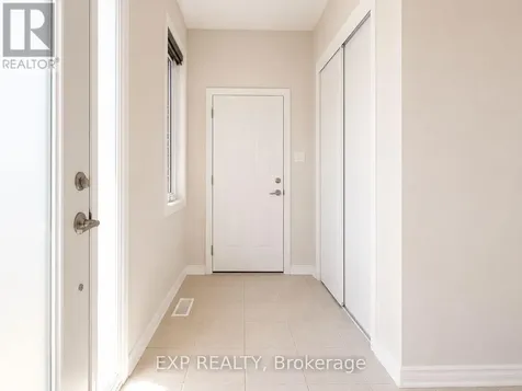 516 Loury Row Ottawa ON K1W 0M7