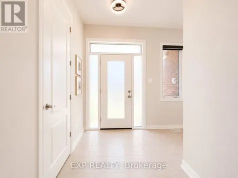 516 Loury Row Ottawa ON K1W 0M7