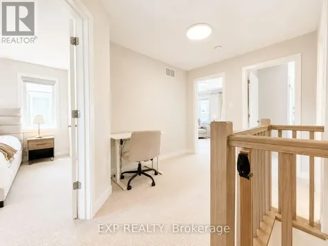 647 Crevier Walk Ottawa ON K1W 0M7