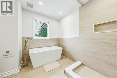 399 Golf Links Road Ancaster ON L9G 4G6